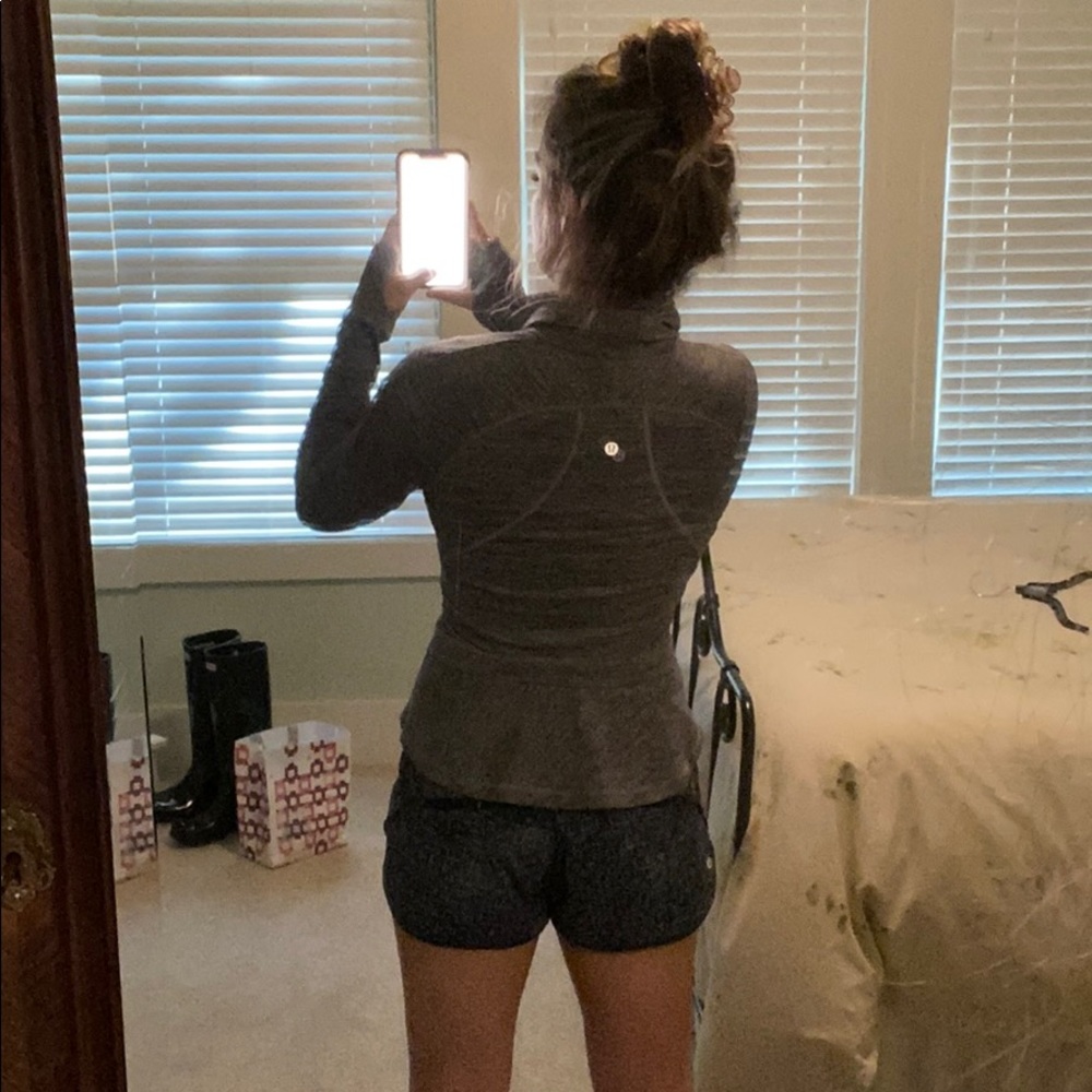 Lululemon jacket - Picture 6 of 6